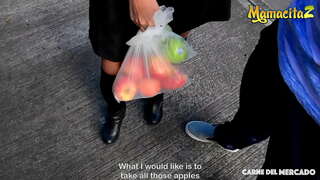 ���ાંસ બજારમાં ચંદ્ર કેસલ - સેક્સી કોલંબિયાના મારામારી અને હાર્ડ Fucks સાથે એલેક્સ મોરેના