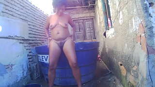 юарга минем бассейнында, голые