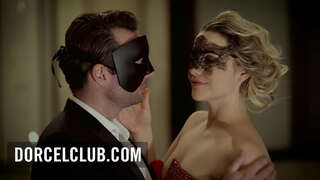 Intensa sekso dum swinger partio