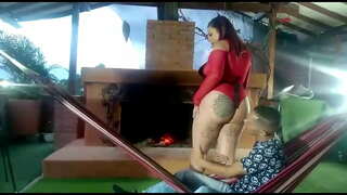 ја трахаюсь у служби мотела, јер моја девојка ме оставља чекати да гледају, да culiada у камину и у amaca са lustylatinasex