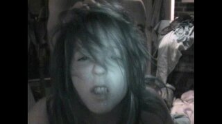 Sexy maz slampa sieva MJ get fucked grūti kā prostitūta ar savu draugu.