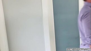 Tiffany Watson kaj ŝia Kyle fucked, suĉis, lekis la alia