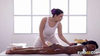 I love my leabhar na bàrdachd masseur a &#039; mhòr boobs